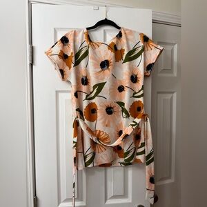 Ann Taylor Peach and Olive Floral Short Sleeve Top
